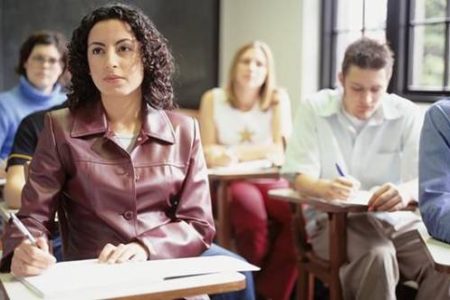 19100-academia-cemys-clases-para-estudios-universitarios