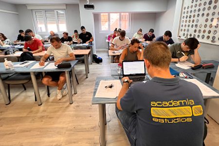 Academia iEspol - Oposiciones Policía Local y Policía Nacional